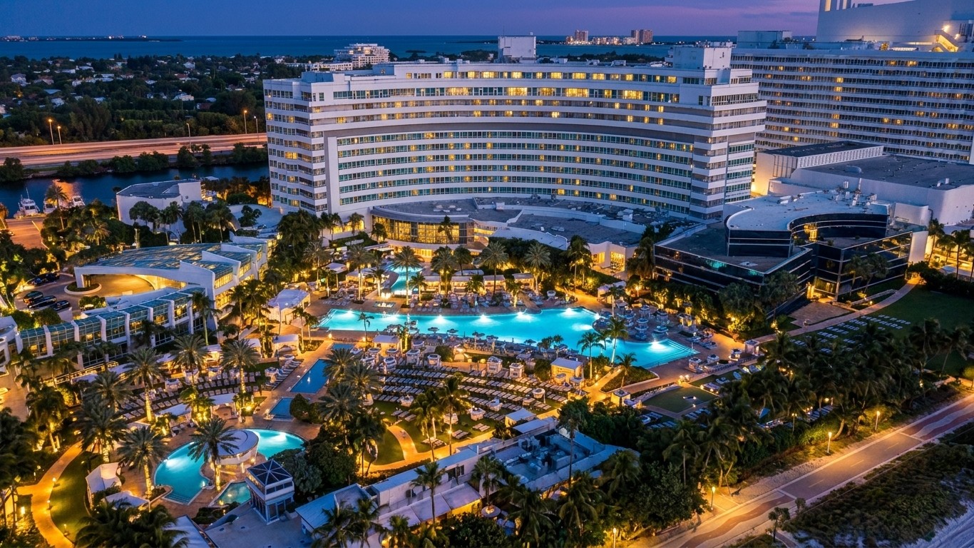 PurFrame refined aerial of 4441 Collins Ave, Miami Beach FL · Fontainebleau